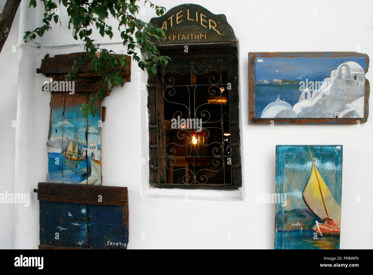 Traditional souvenir shop. Greece island Stock Photo - Alamy