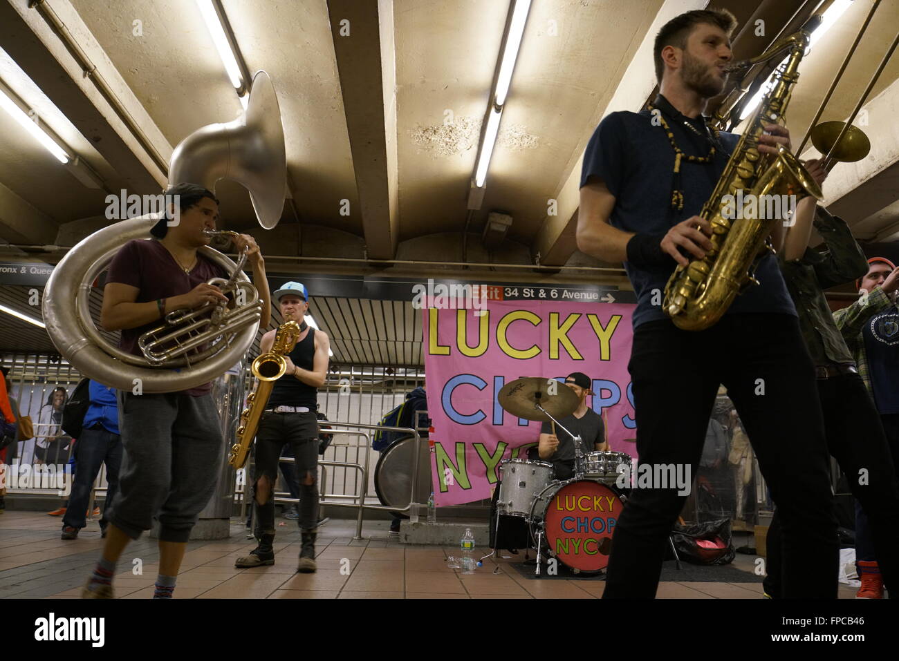 34th street herald square subway station hires stock photography and