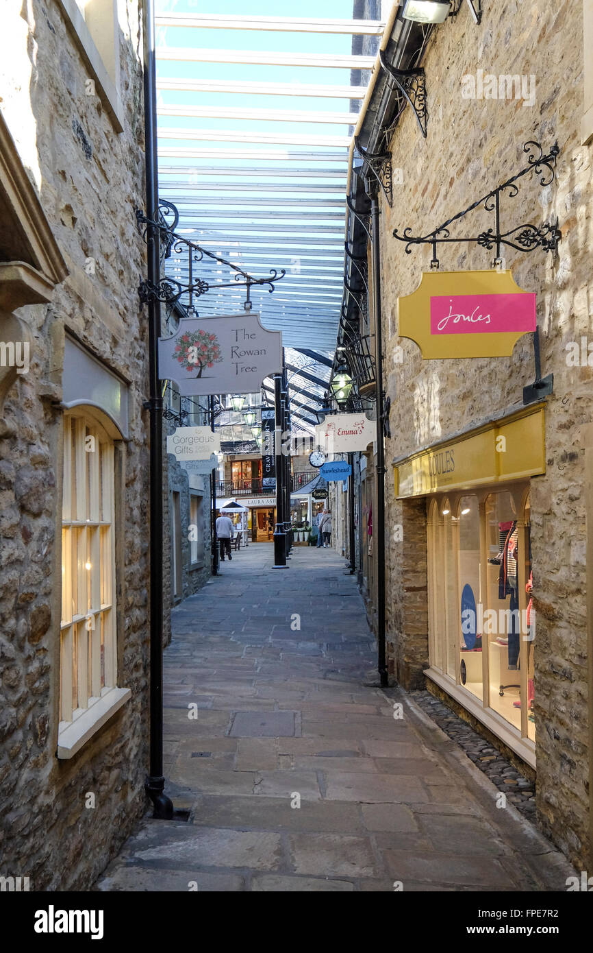 Craven Shopping Centre, Skipton, West Yorkshire Stock Photo Alamy