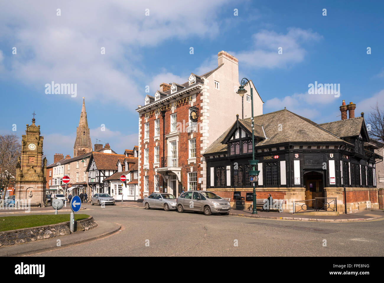 St. Perer's Square in the centre of Ruthin, Denbighshire, North Wales, with the Castle hotel. Stock Photo