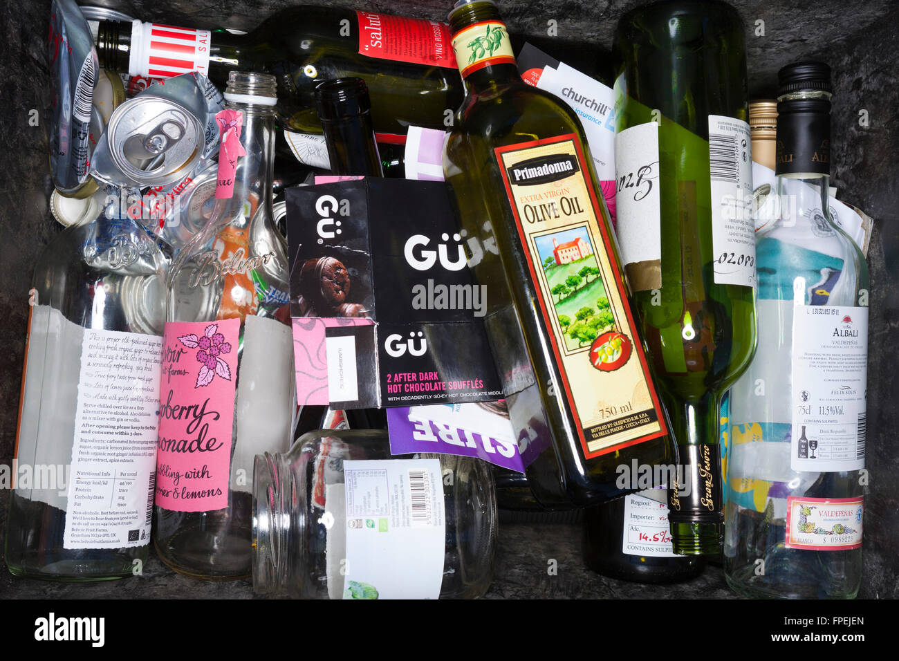 Recycling kerbside box hi-res stock photography and images - Alamy