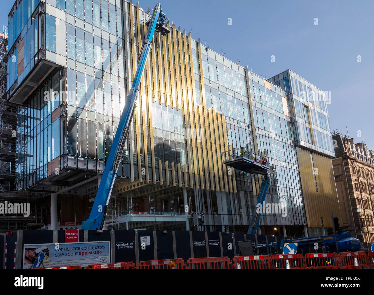 Construction in progress on the new Standard Life building in St Andrew's Square and South St Andrew's Street Central Edinburgh. Stock Photo