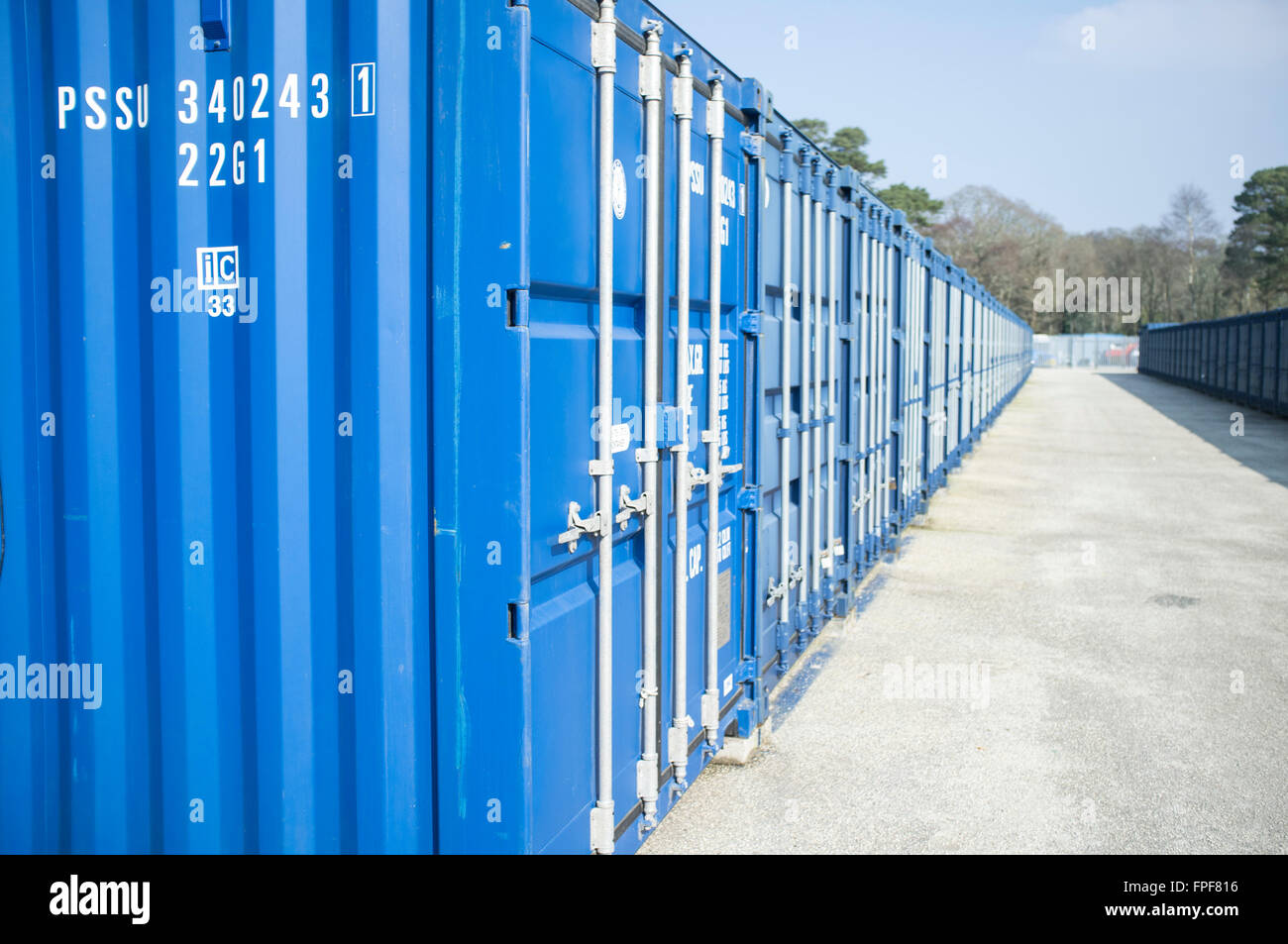 Self storage container hi-res stock photography and images - Alamy