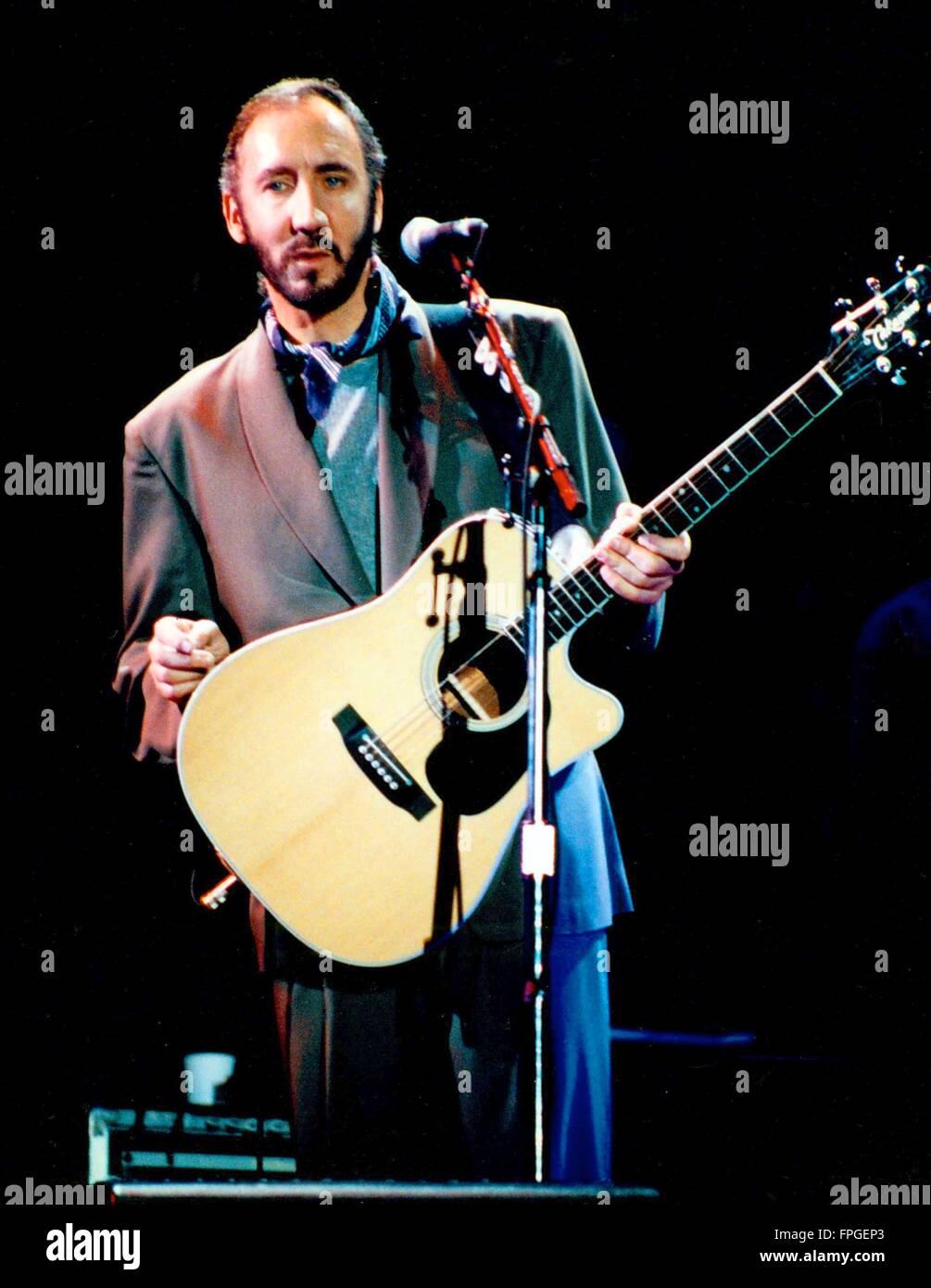 The Who, Pete Townshend , Giant Stadium NJ  6/29/89  photo Michael Brito Stock Photo