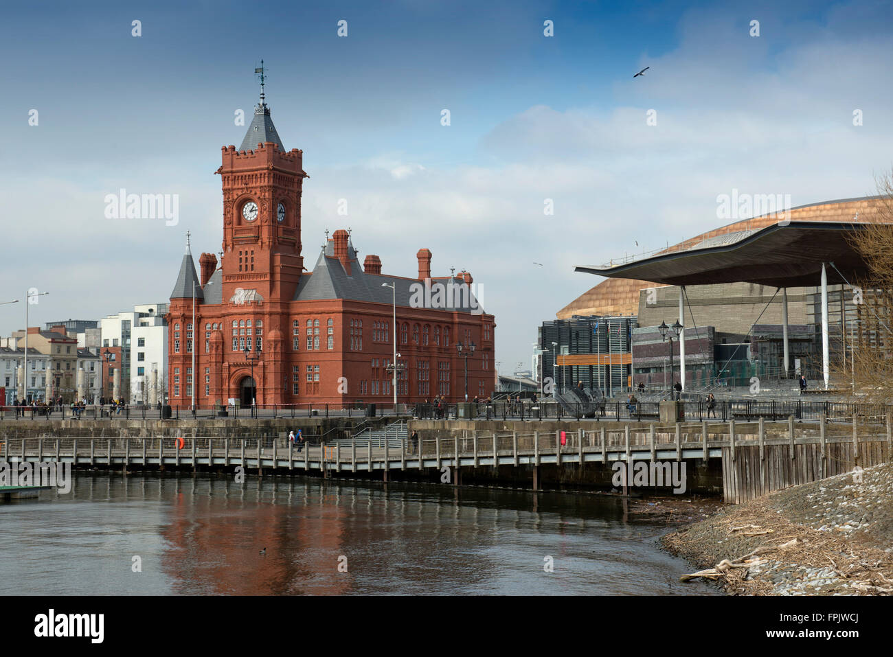 National Assembly for Wales (Senedd), Cynulliad Cenedlaethol Cymru and Pierhead building in Cardiff Bay, Wales, UK Stock Photo