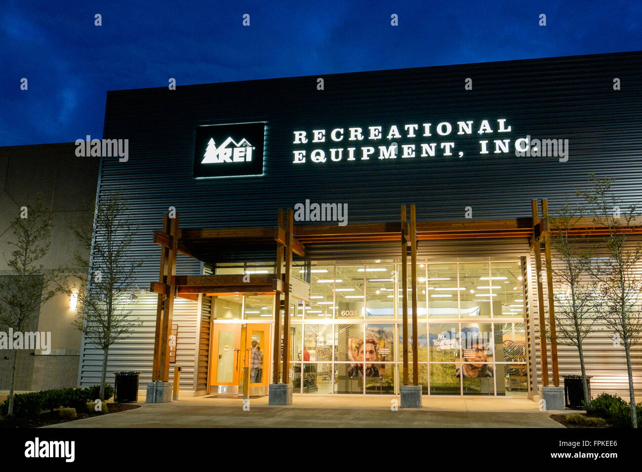 REI Dublin Store - Dublin, CA - Sporting Goods, Camping Gear