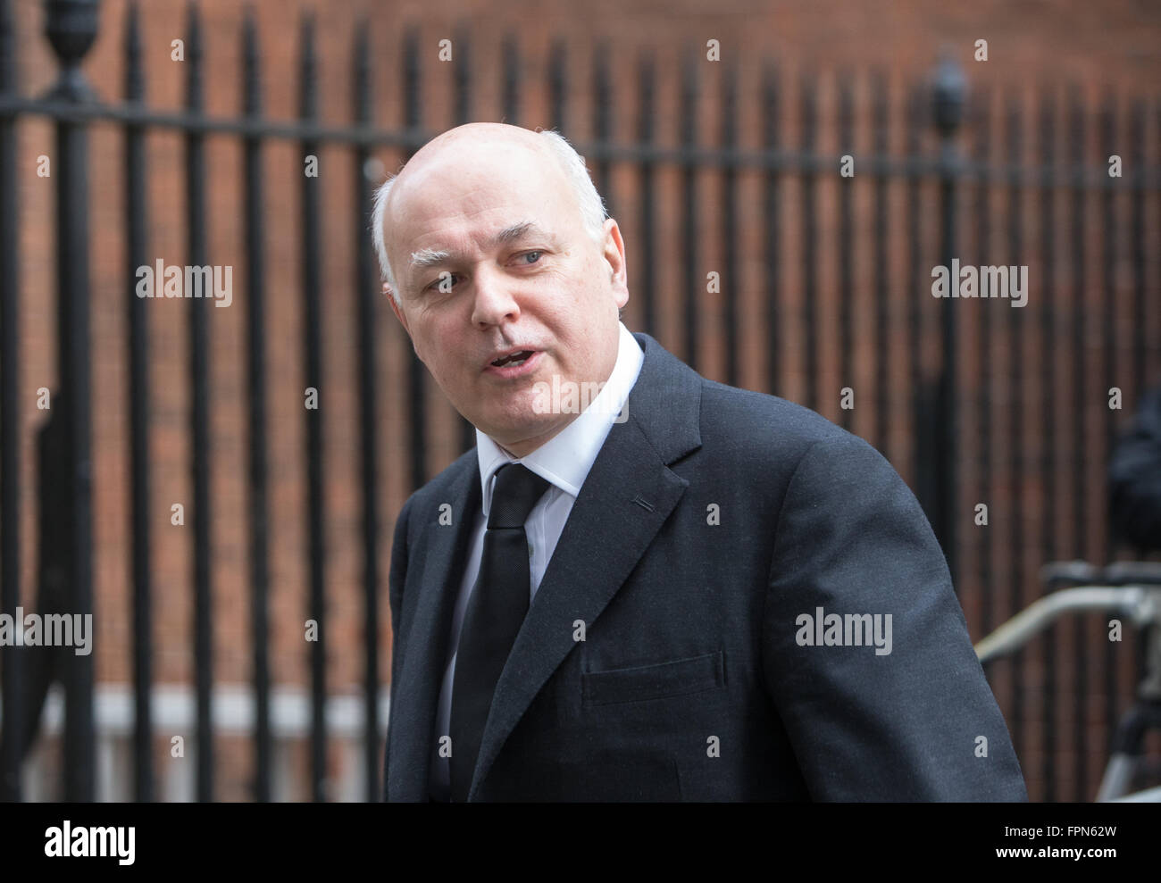 Iain Duncan Smith,former Work and Pensions secretary,leaves Downing street just before his resignation Stock Photo