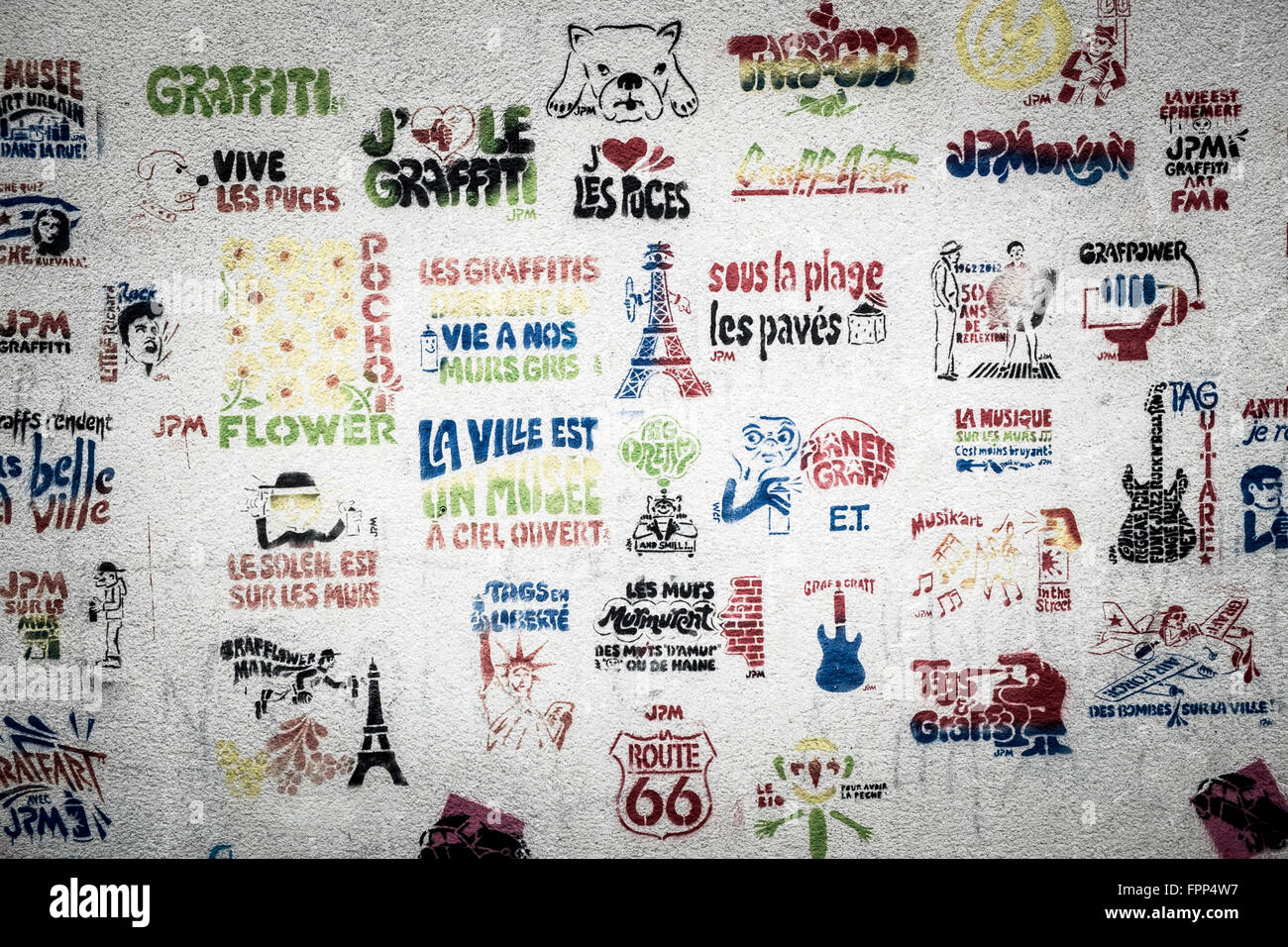 Paris streetart hi-res stock photography and images - Alamy