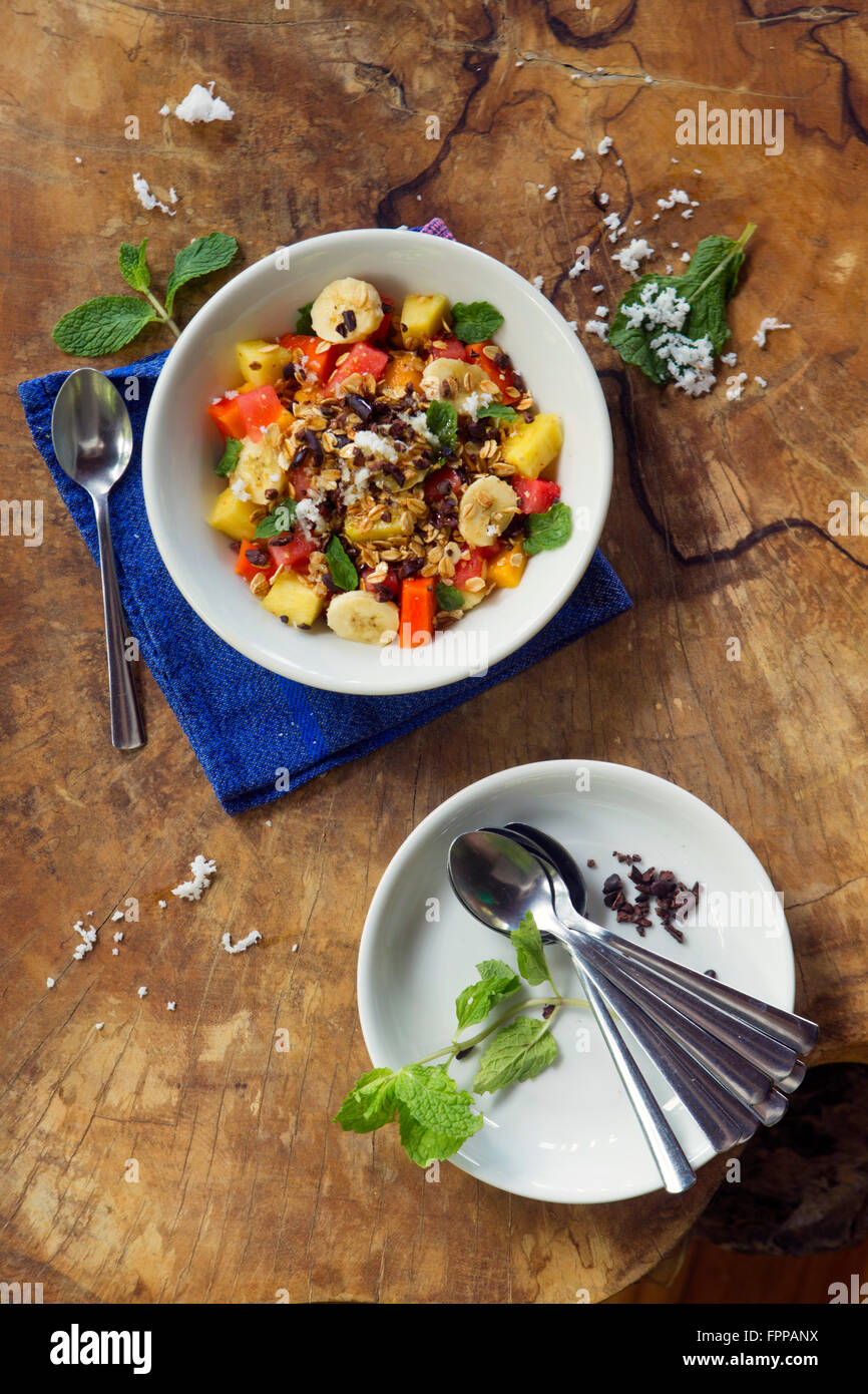 Healthy breakfast of muesli and fruit Stock Photo Alamy