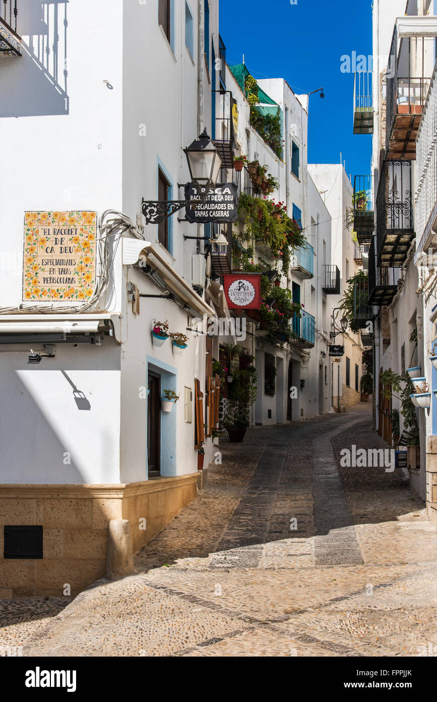 Street in the the fortified town of Peniscola, Comunidad Valenciana, Spain Stock Photo