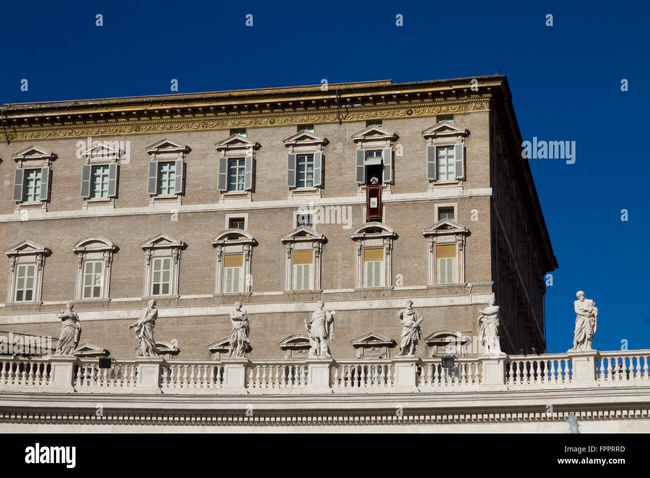 Pope window vatican hi-res stock photography and images - Alamy