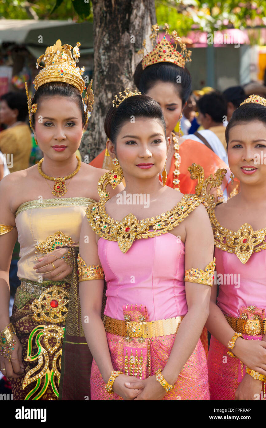 Thai Traditional Costume