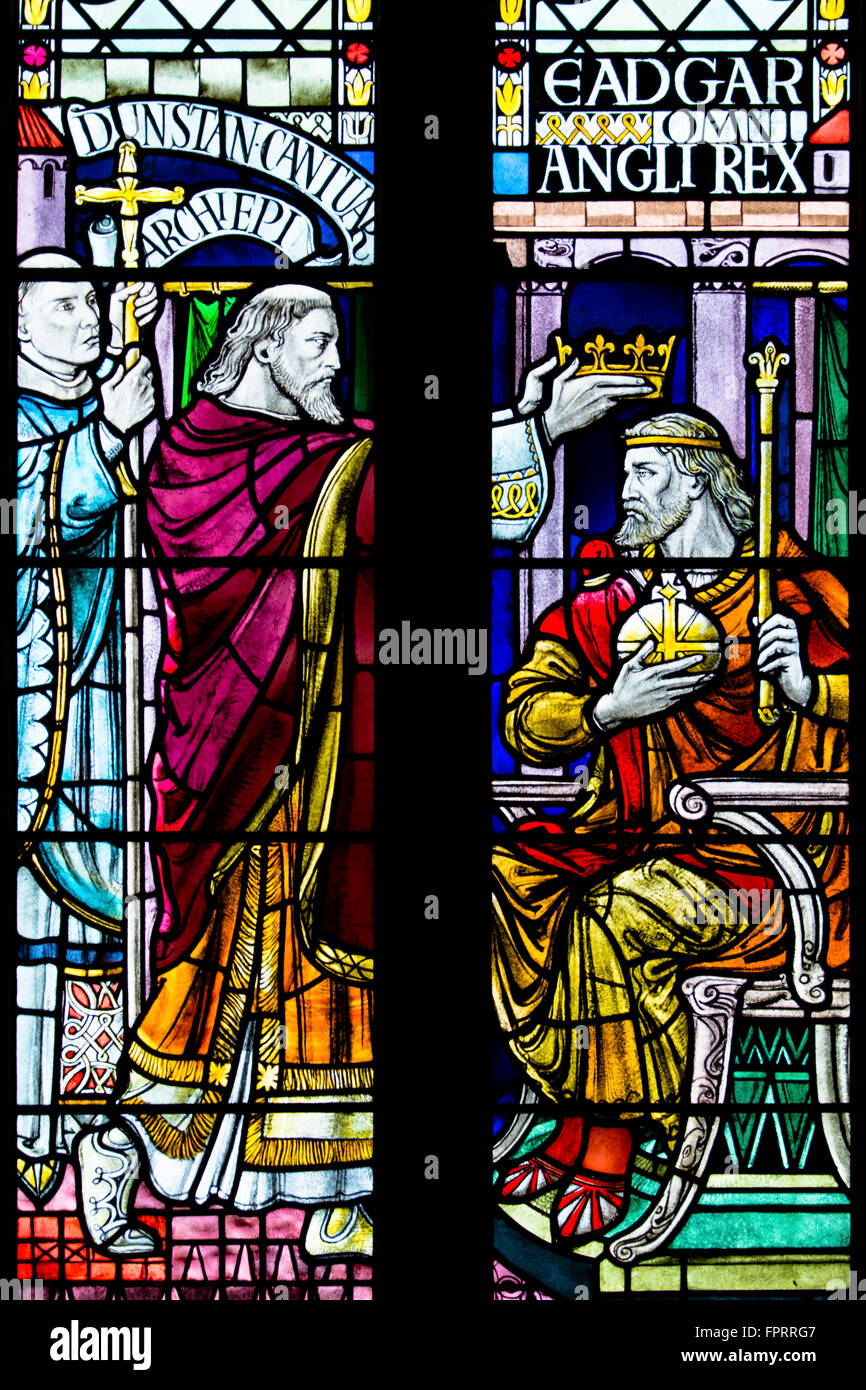 19th century stained glass showing the coronation of King Edgar, Bath Abbey. Edgar was the first king of England, crowned in AD 973 by St. Dunstan Stock Photo