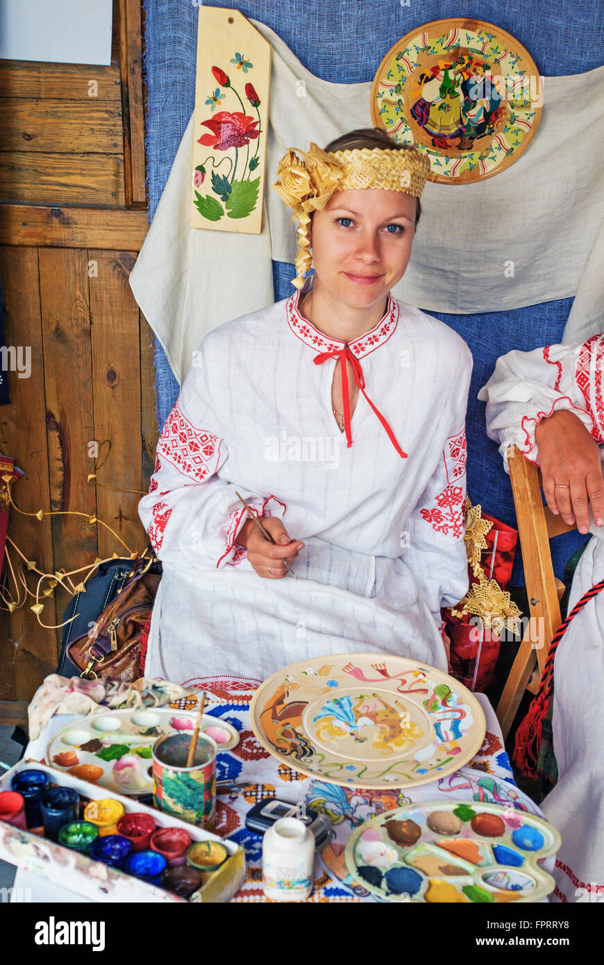 The folk masterwoman and their works. The fair of folk crafts and arts