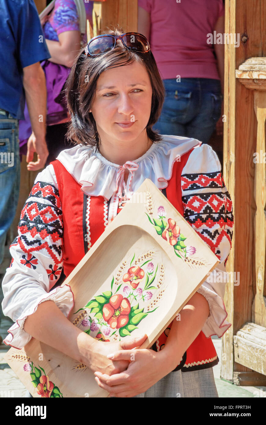 The folk masterwoman and their works. The fair of folk crafts and arts