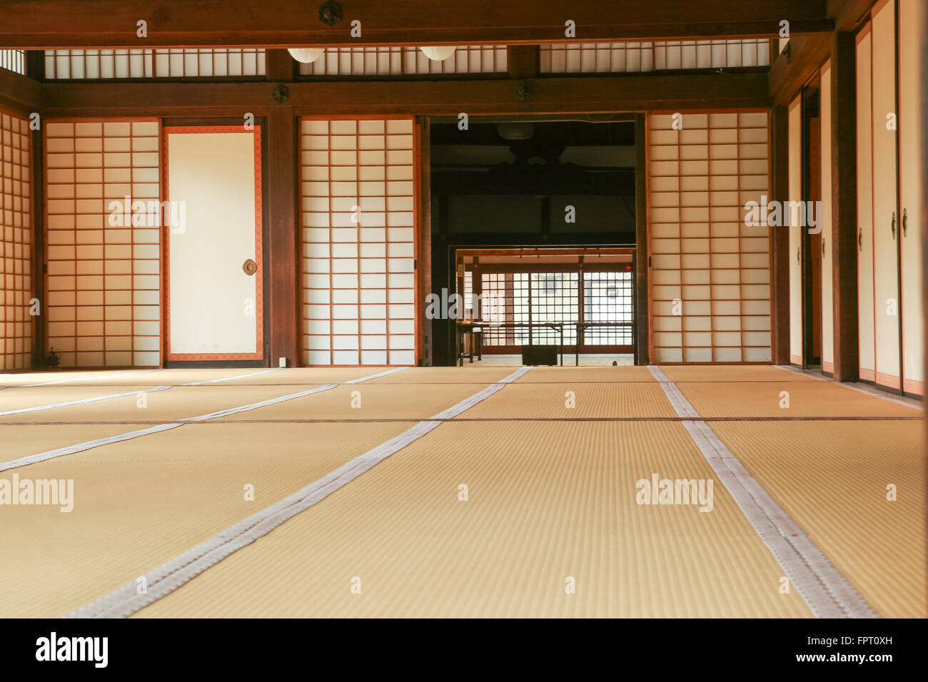Japanese traditional house door hi-res stock photography and images - Alamy