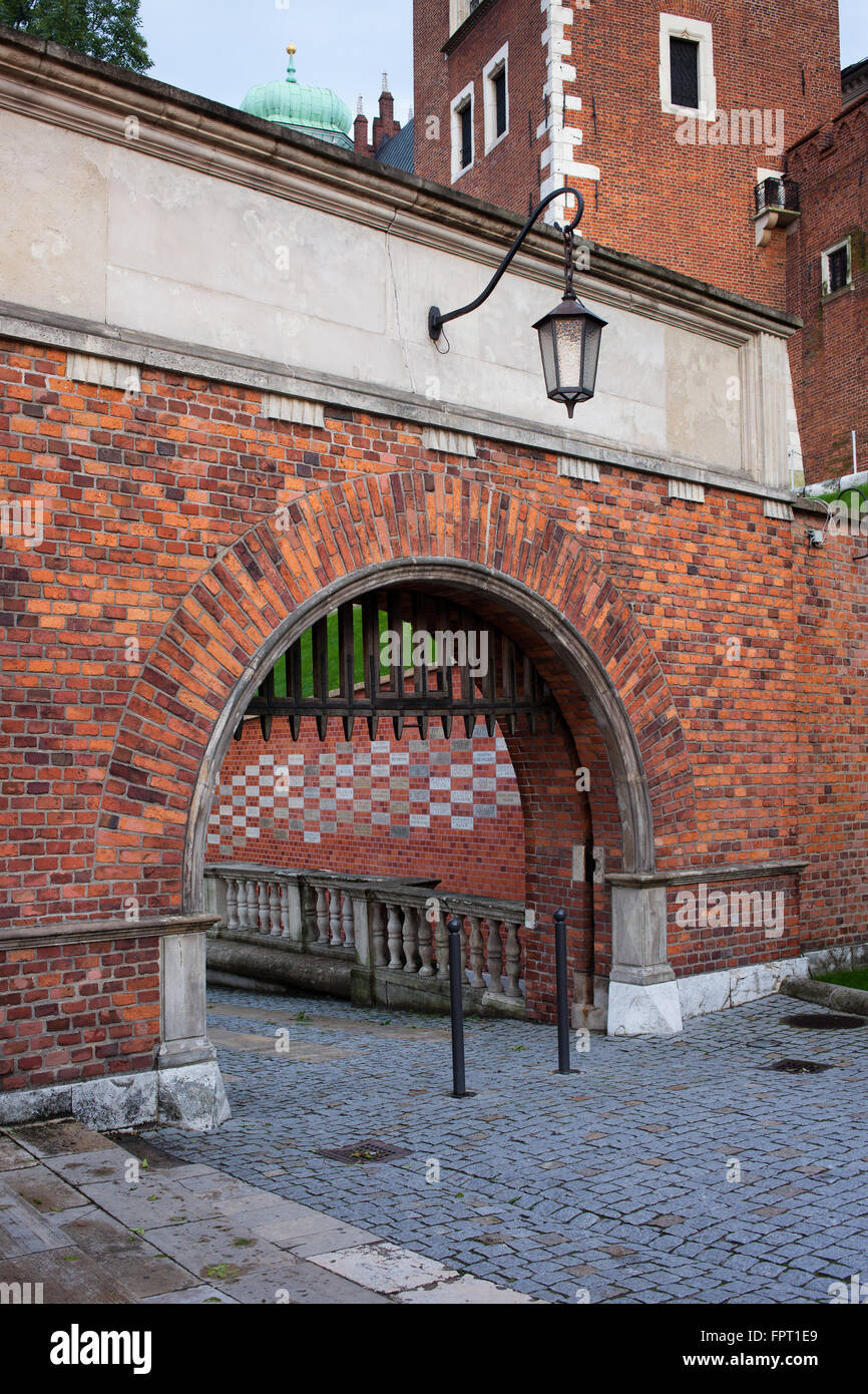 Poland, city of Krakow (Cracow), open gate to the Wawel Castle in Old Town Stock Photo