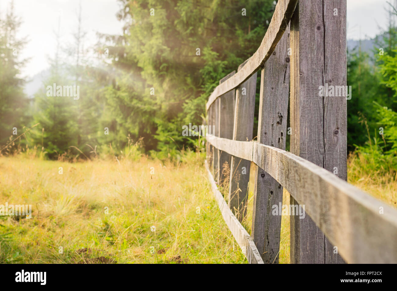 Weathered fence hi-res stock photography and images - Alamy