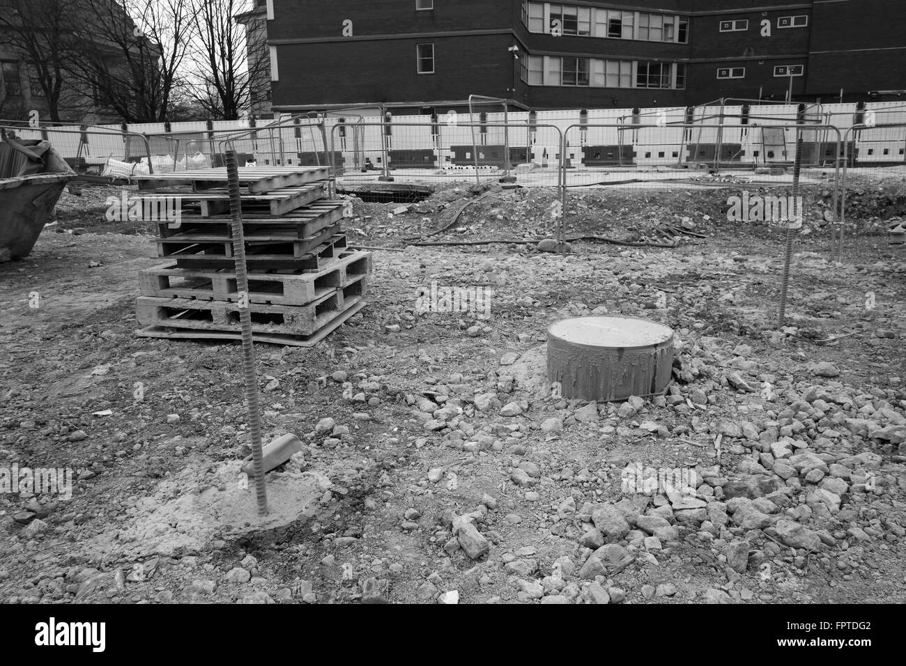 Friction piles hires stock photography and images Alamy