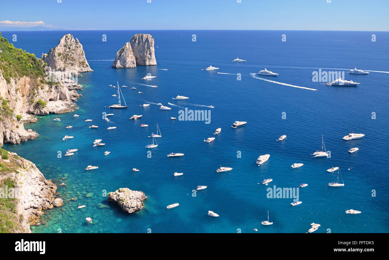 Gorgeous landscape of famous faraglioni rocks on Capri island, Italy ...