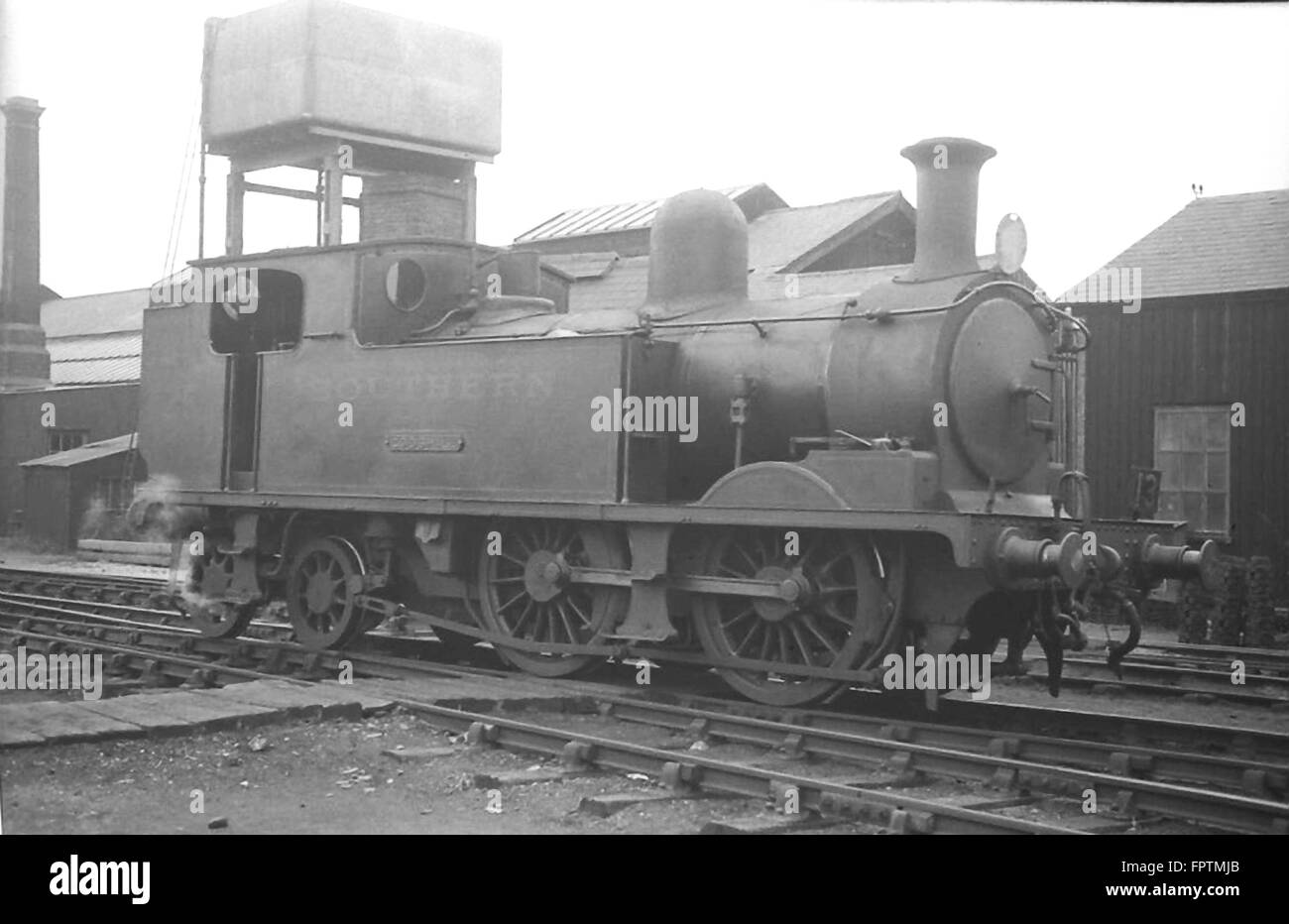 Southern Railway O2 0-4-4T No.W25 'Godshill' at Ryde St John's on the Isle of Wight in Southern Railway livery Stock Photo