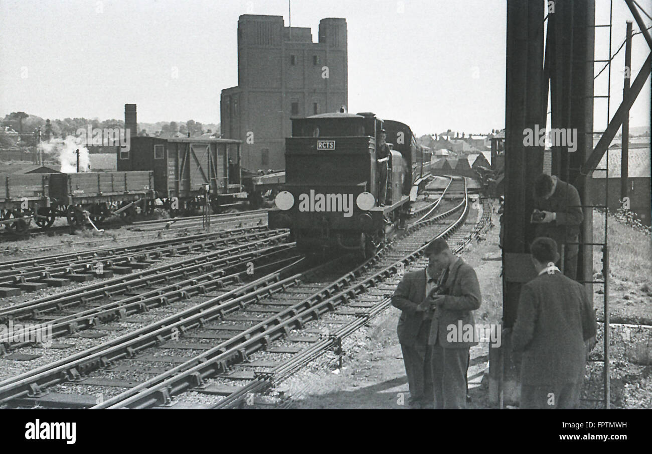 LBSCR A1X Terrier 0-6-0T steam locomotive entering Brighton Station with an RCTS excursion to Brighton (Kemp Town) on 5th October 1952 Stock Photo