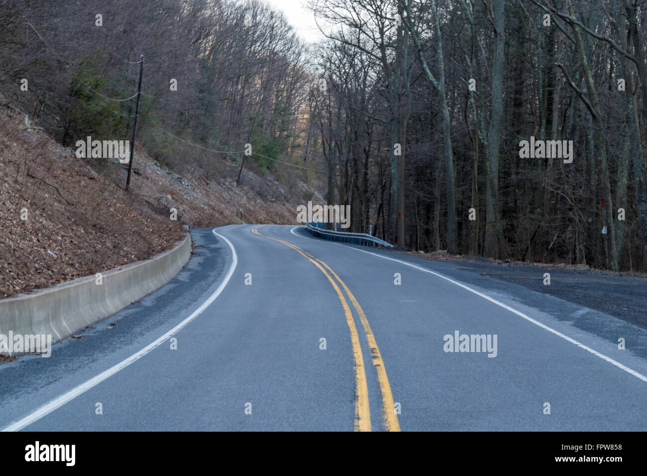 Pennsylvania forest road hires stock photography and images Alamy