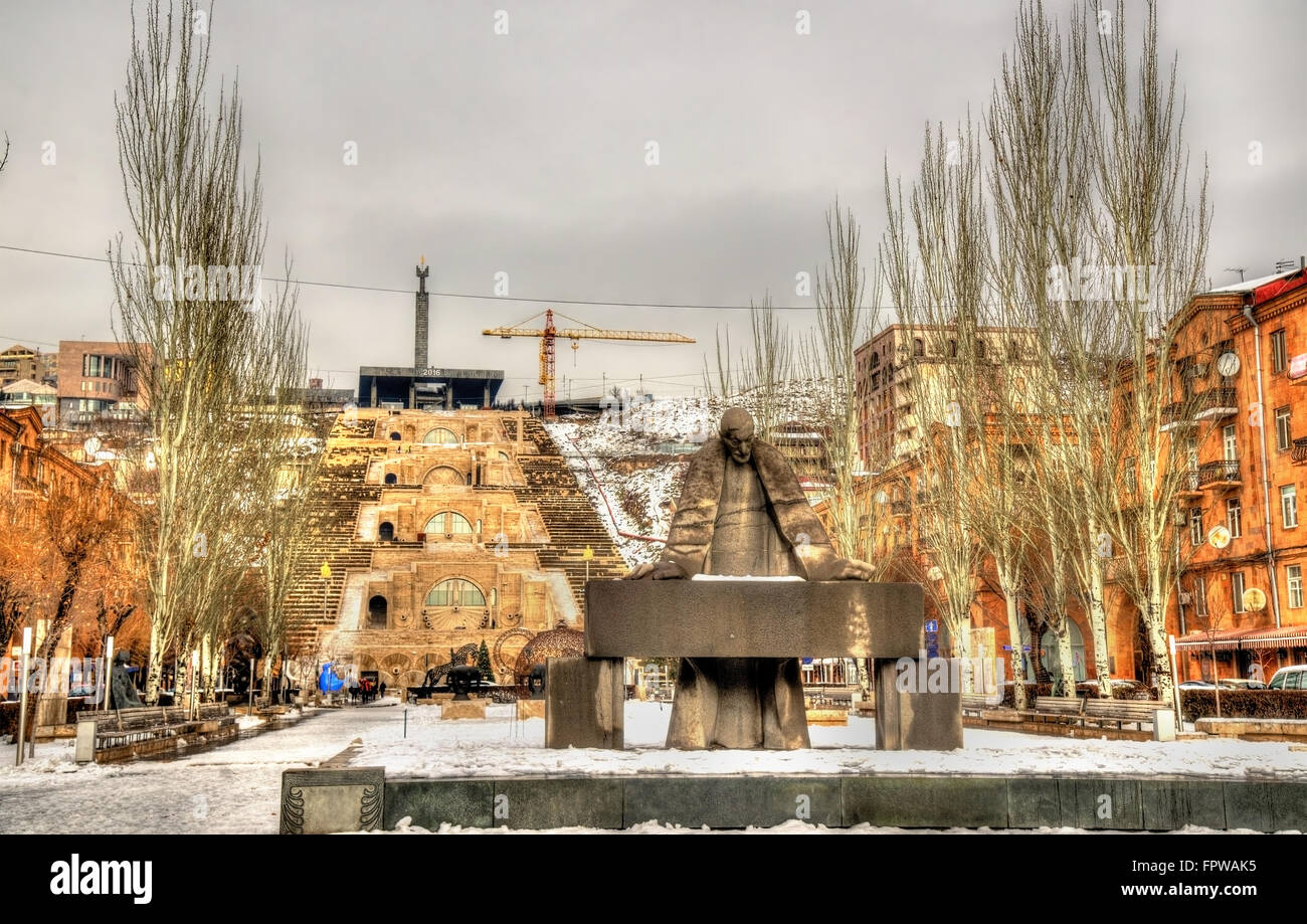 Statue of Alexander Tamanian and Cascade Alley in Yerevan Stock Photo