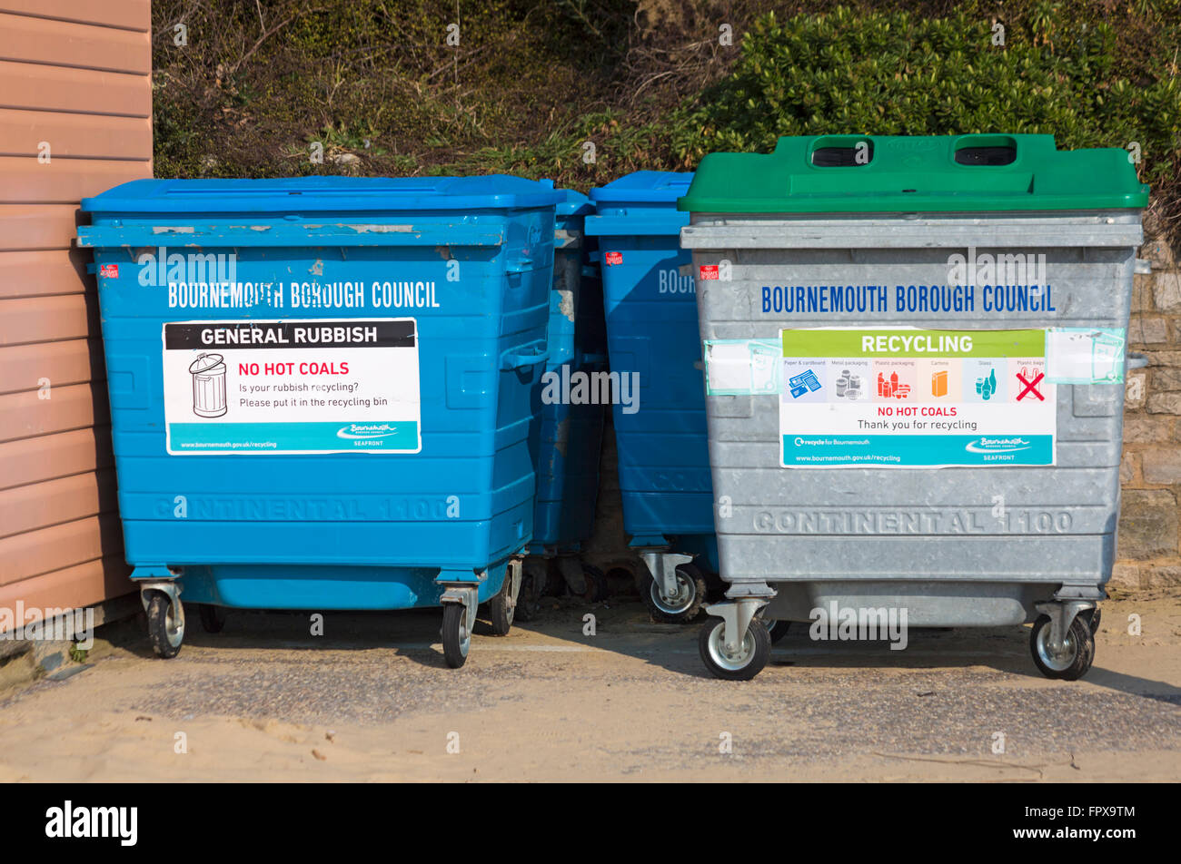 Rubbish Bins Stock Photos & Rubbish Bins Stock Images Alamy