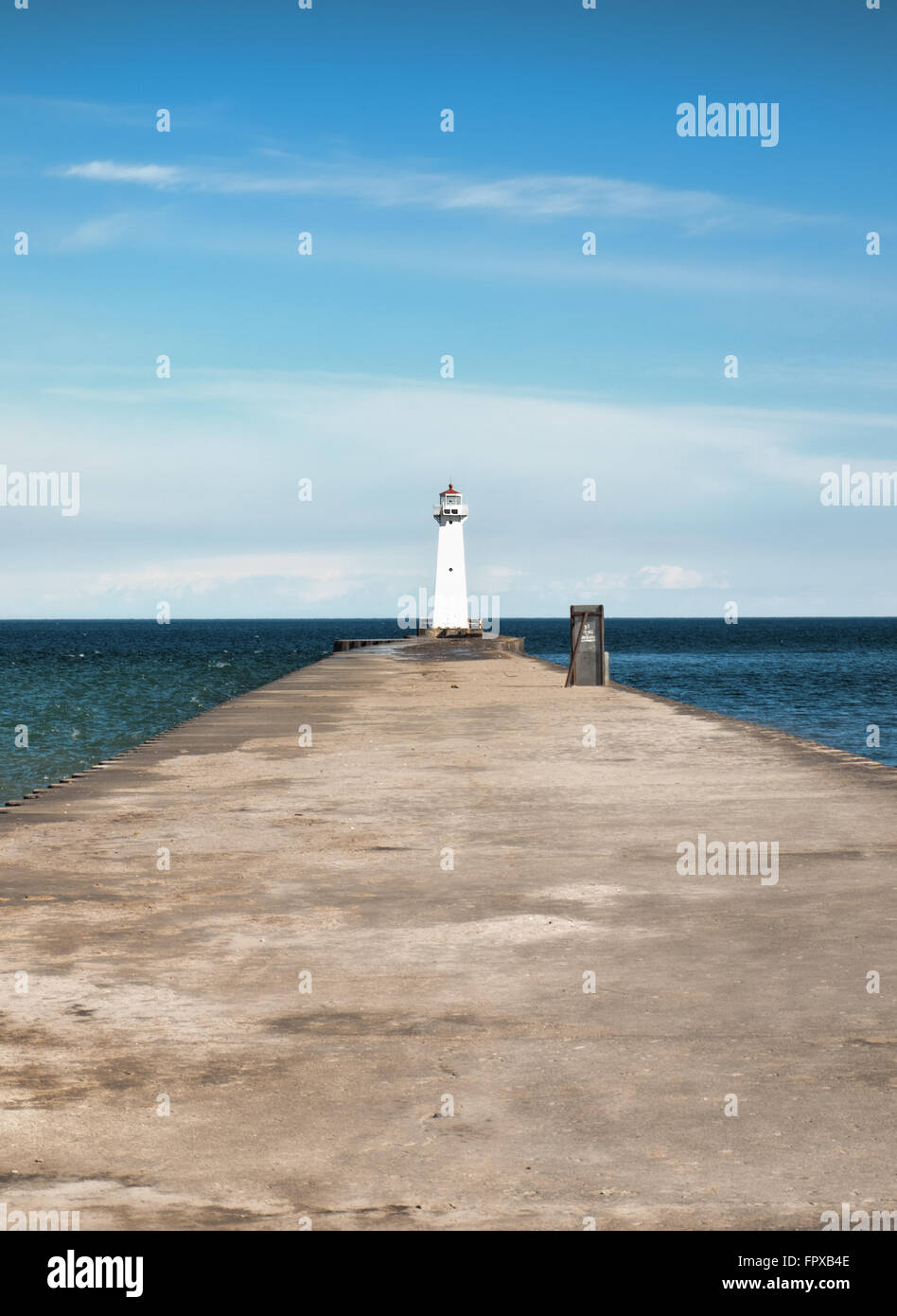 Sodus Bay Lighthouse , Sodus Bay, New York, March, 2016 Stock Photo Alamy
