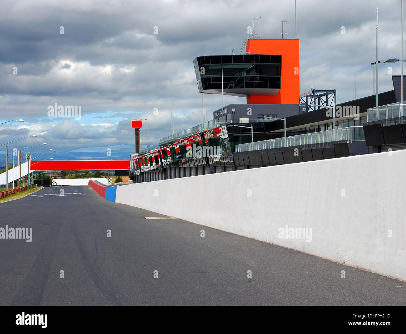 a-race-track-in-bathurst-australia-stock-photo-alamy