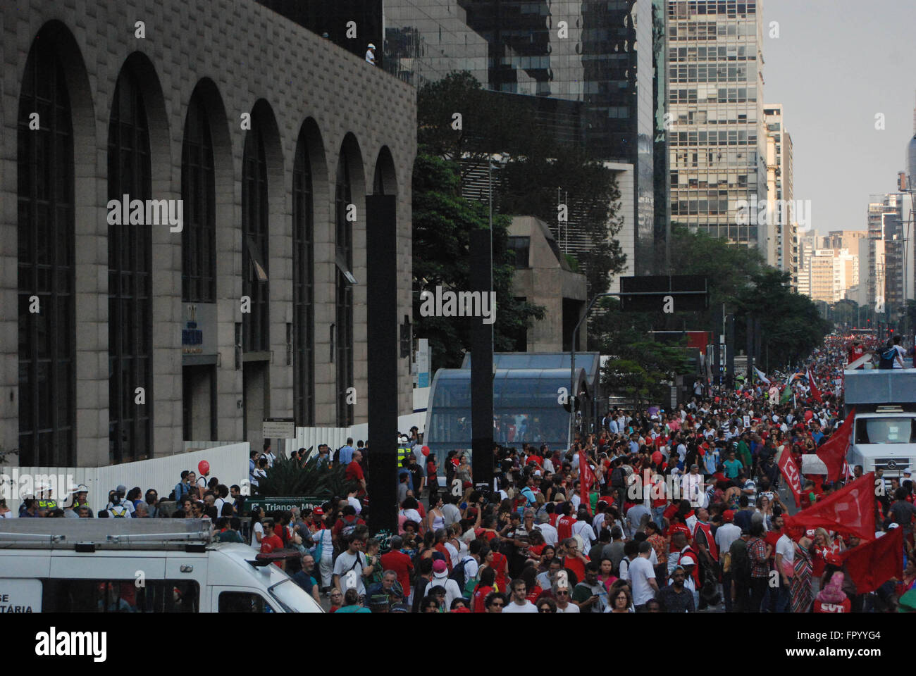 The minority of  population went out because of the decision of the justice, suspended the swearing in of lula into the ministry because he is still under investigation for corruption. So the people went out  at avenida paulista wearing  red uniforms as a symbol of the party of lula and the president  Dilma Roself (PT) at Avenida Paulista one of the busiest street in Sao Paulo, Brazil. (Photo by Adeleke Anthony Fote / Pacific Press) Stock Photo