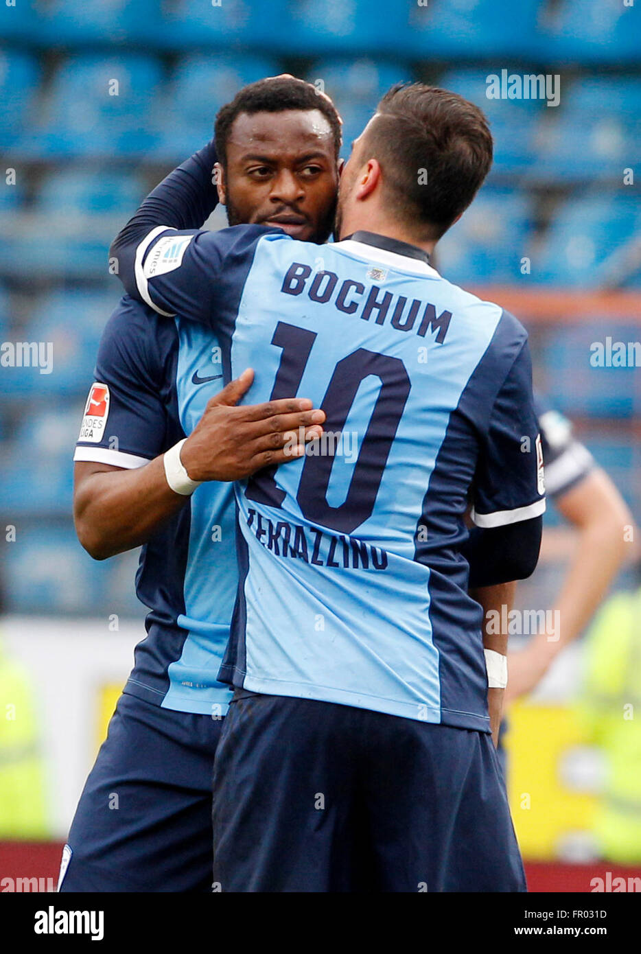 Bochum, Germany. 20th Mar, 2016. Bochum's Nando Rafael (L) celebrates his 2-2 goal with teammate Marco Terrazzino during the German second division Bundesliga soccer match between VfL Bochum and SpVgg Greuther Fuerth at rewirpowerSTADION in Bochum, Germany, 20 March 2016. Photo: ROLAND WEIHRAUCH/dpa/Alamy Live News Stock Photo