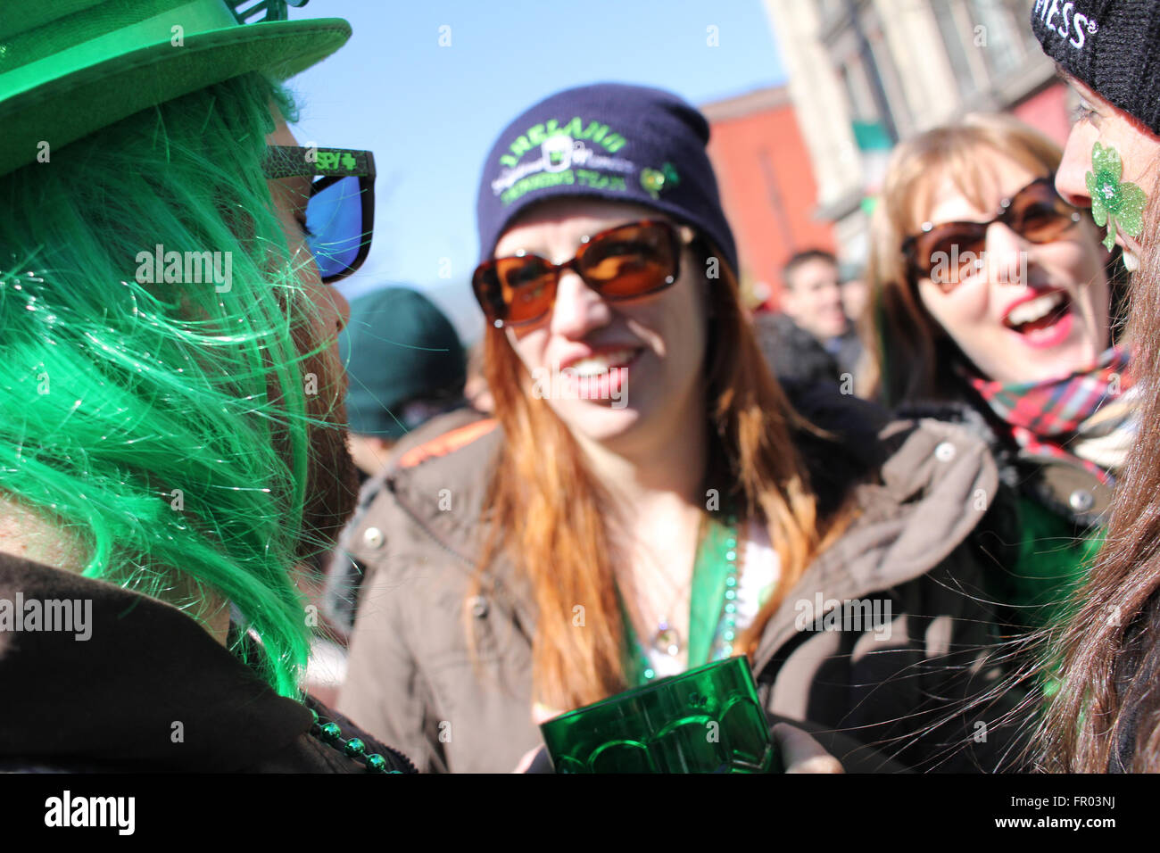 Montreal, Canada. 20th March, 2016. Group of people drinking on St. Patrick’s Day. Credit:  Ali Alshammasi/Alamy - Stock Image