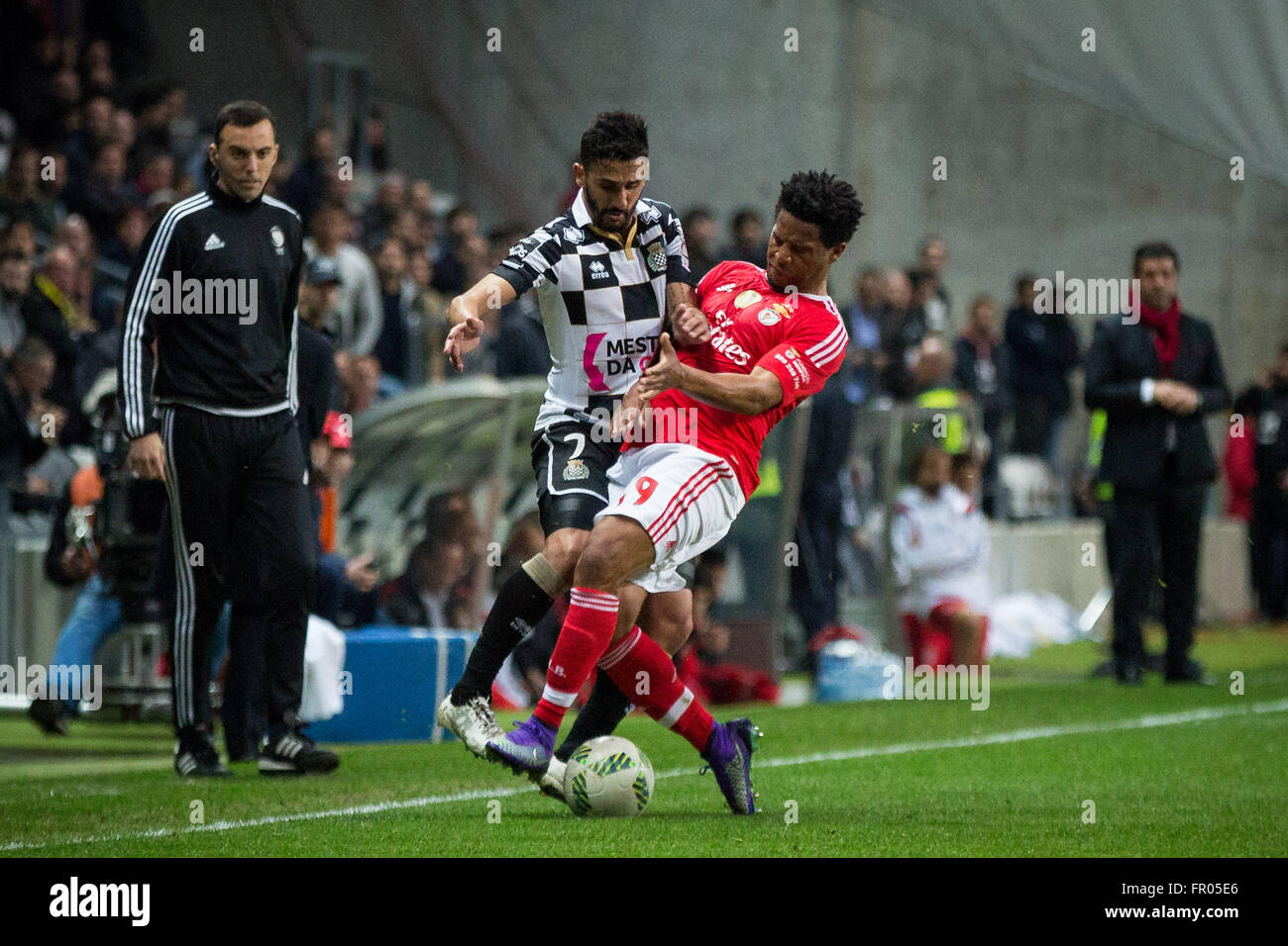 Porto, Portugal. 20th March, 2016. SL Benfica player in action during first league match between Boavista FC and SL Benfica at Boavista Stadium in Porto, on March 20, 2016. Credit:  Diogo Baptista/Alamy Live News Stock Photo