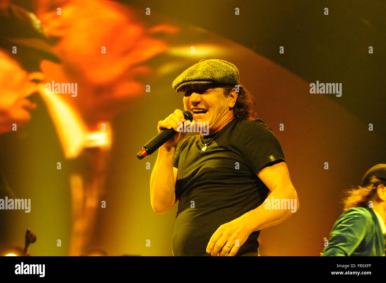 AC/DC Rock or Bust World Tour 2016 at United Center in Chicago, IL, USA on February 17, 2016 SOLD OUT  Featuring: Brian Johnson Where: Chicago, Illinois, United States When: 18 Feb 2016 Stock Photo