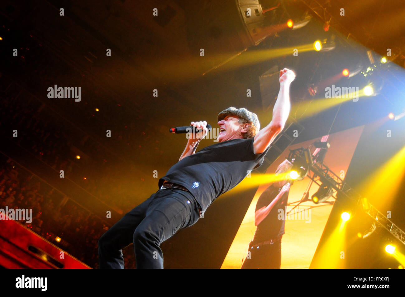 AC/DC Rock or Bust World Tour 2016 at United Center in Chicago, IL, USA on February 17, 2016 SOLD OUT  Featuring: Brian Johnson Where: Chicago, Illinois, United States When: 18 Feb 2016 Stock Photo