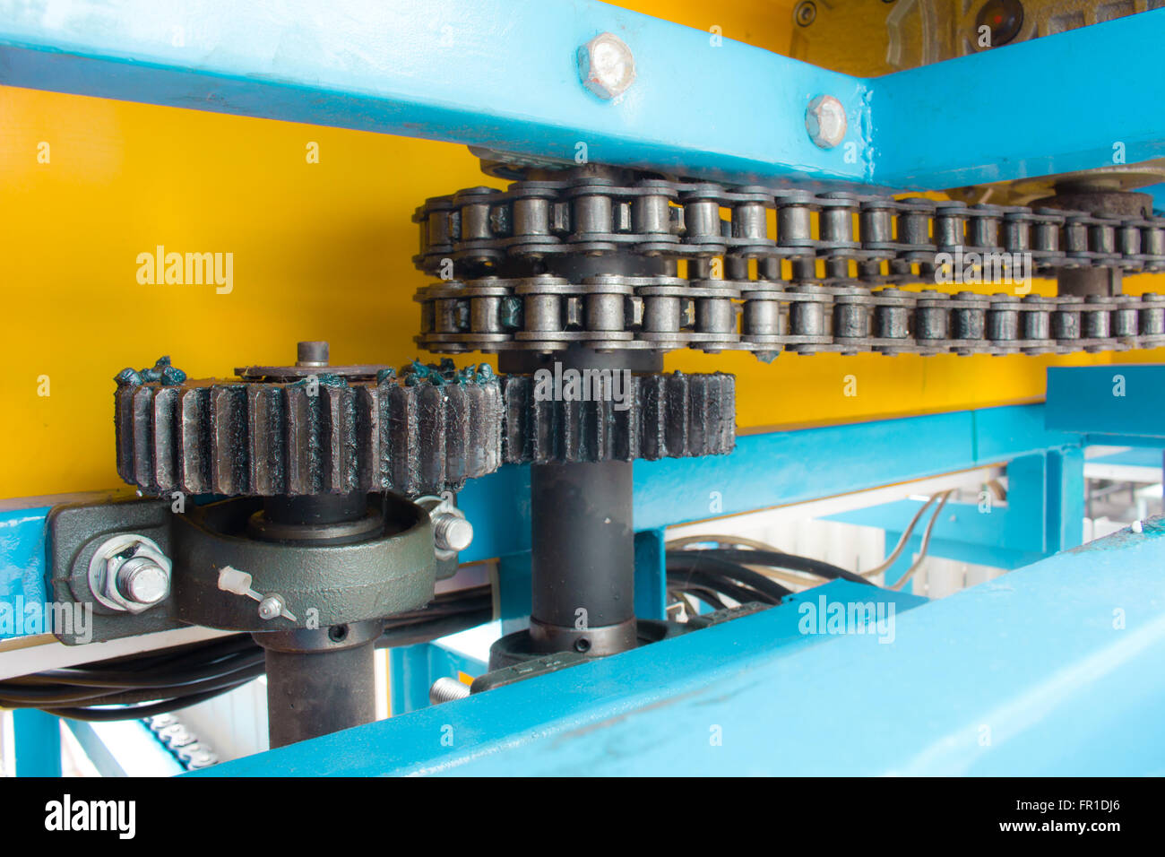 Using a mix of chains and sprockets Stock Photo Alamy