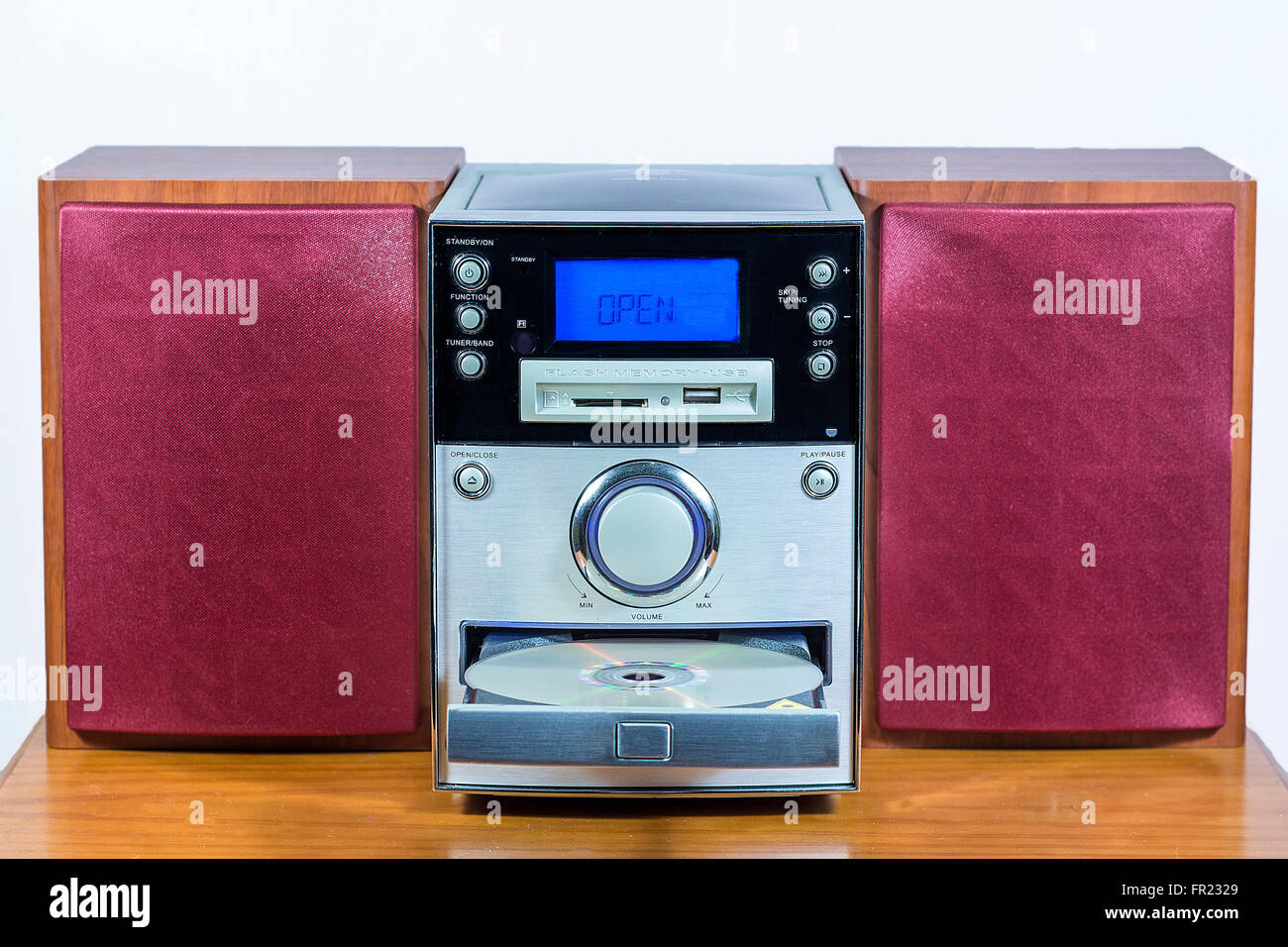 Sony radio 1970s hi-res stock photography and images - Alamy