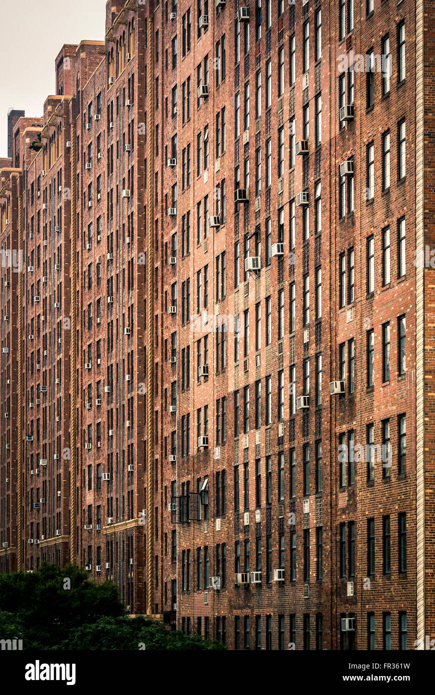 London Terrace Gardens Apartments And Office Space 435 West 23rd