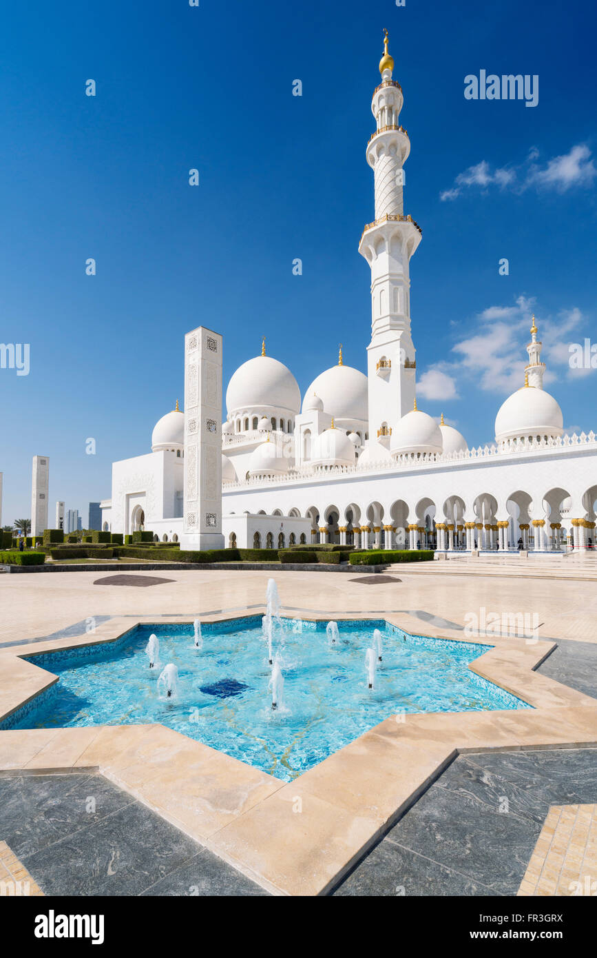 View of of Sheikh Zayed Grand Mosque in Abu Dhabi United Arab Emirates Stock Photo
