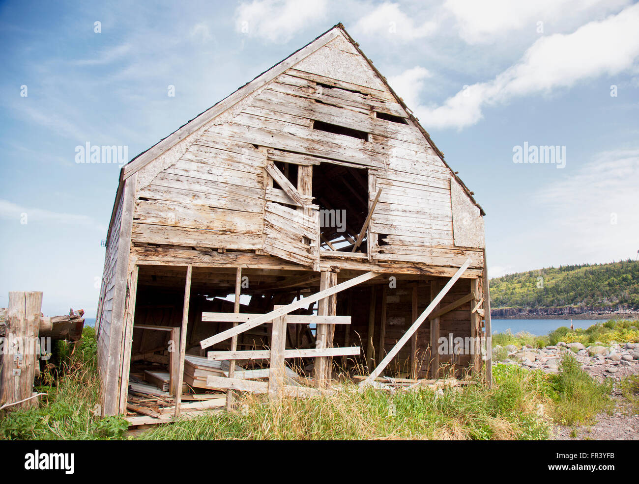 old abandoned house in ruins Stock Photo - Alamy