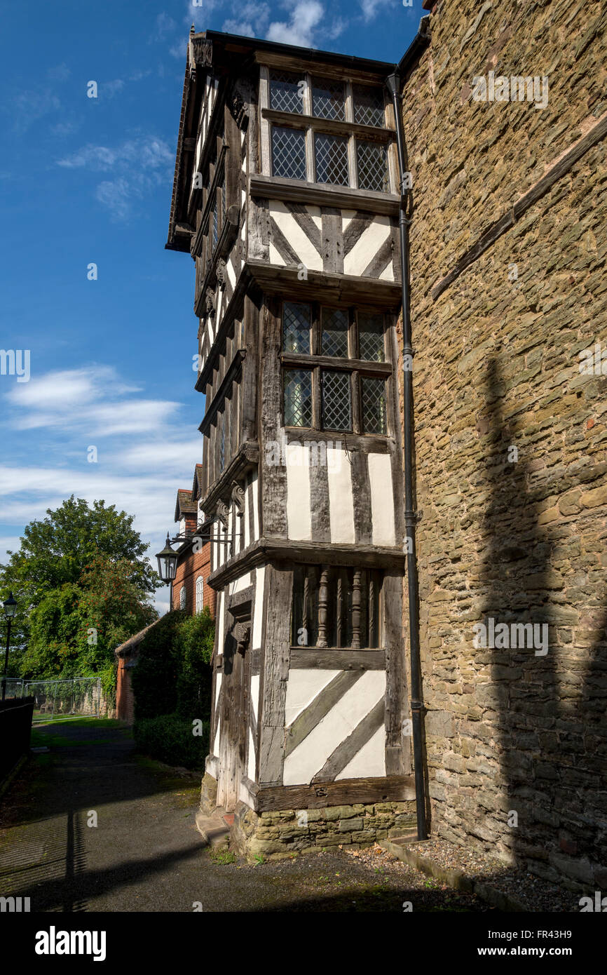 The porch (added to the building in 1616) of the Reader's House, Ludlow, Shropshire, England, UK Stock Photo