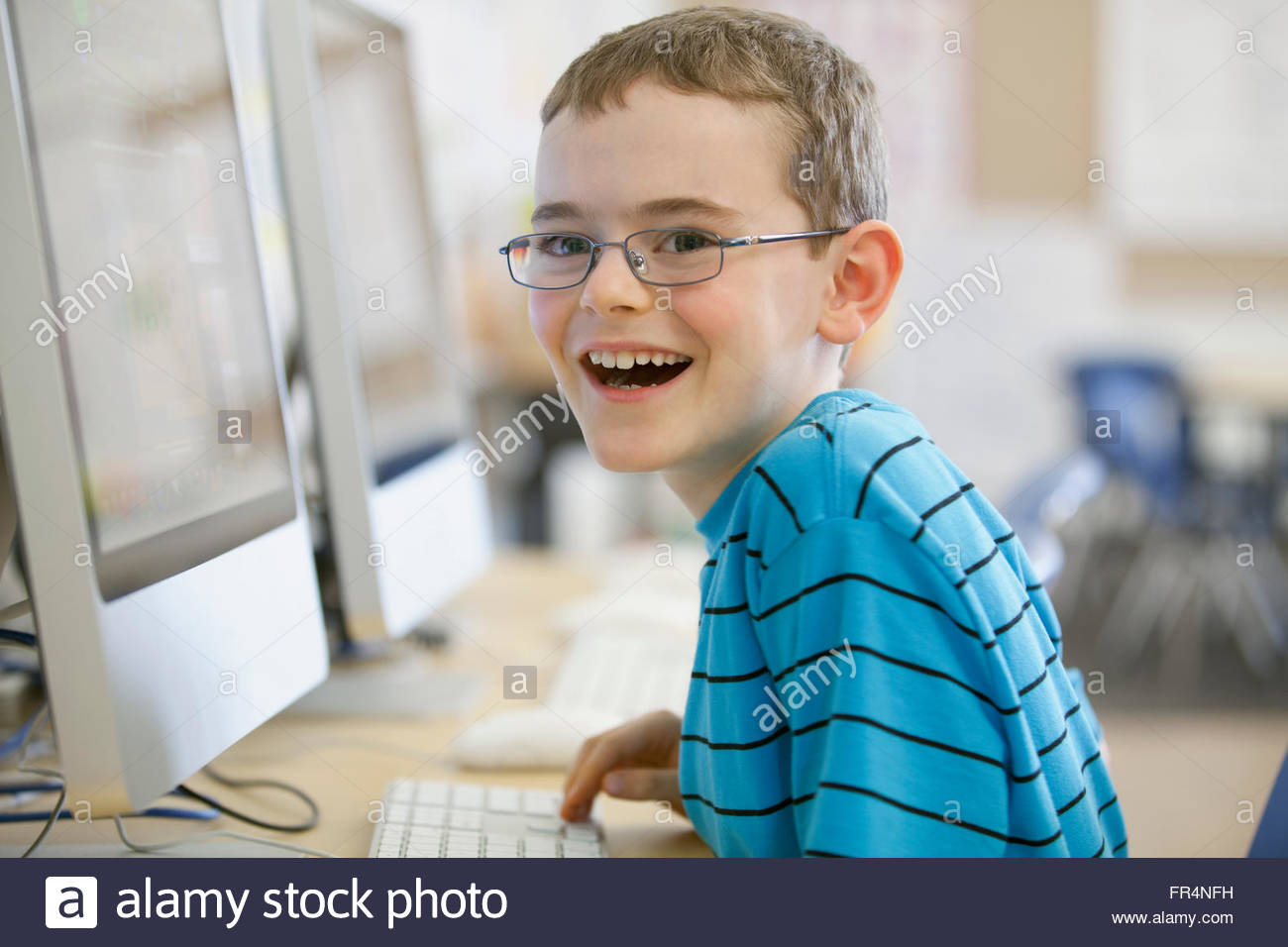 Keyboarding hi-res stock photography and images - Alamy