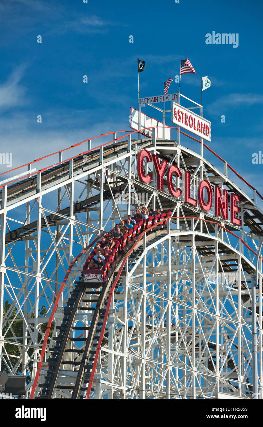 CYCLONE ROLLER COASTER ASTROLAND AMUSEMENT PARK CONEY ISLAND BROOKLYN ...