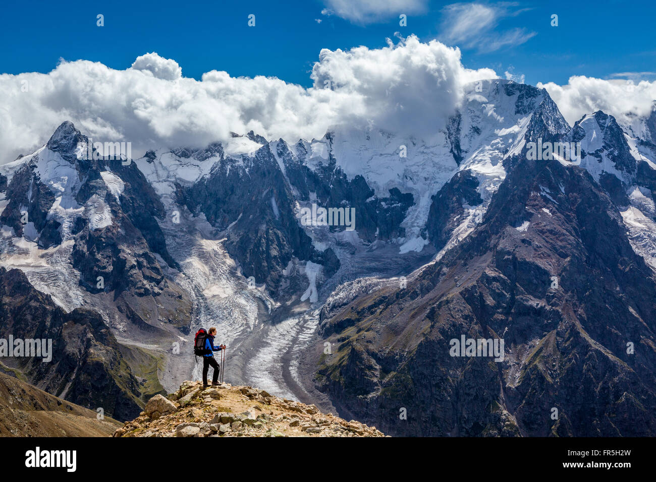 Standing on mountain top hi-res stock photography and images - Alamy