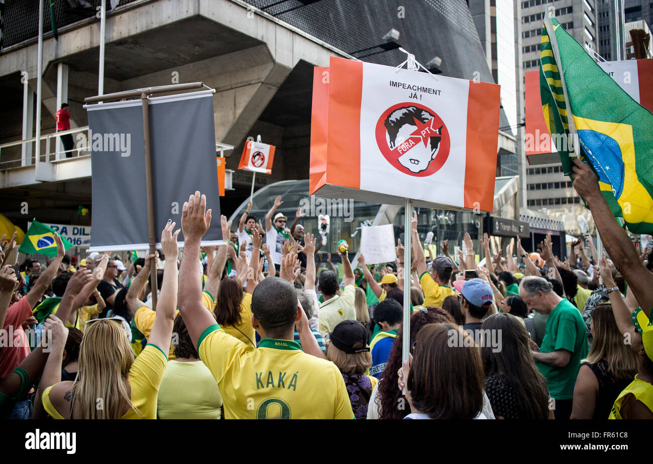 Government corruption protest signs hi-res stock photography and images -  Page 4 - Alamy