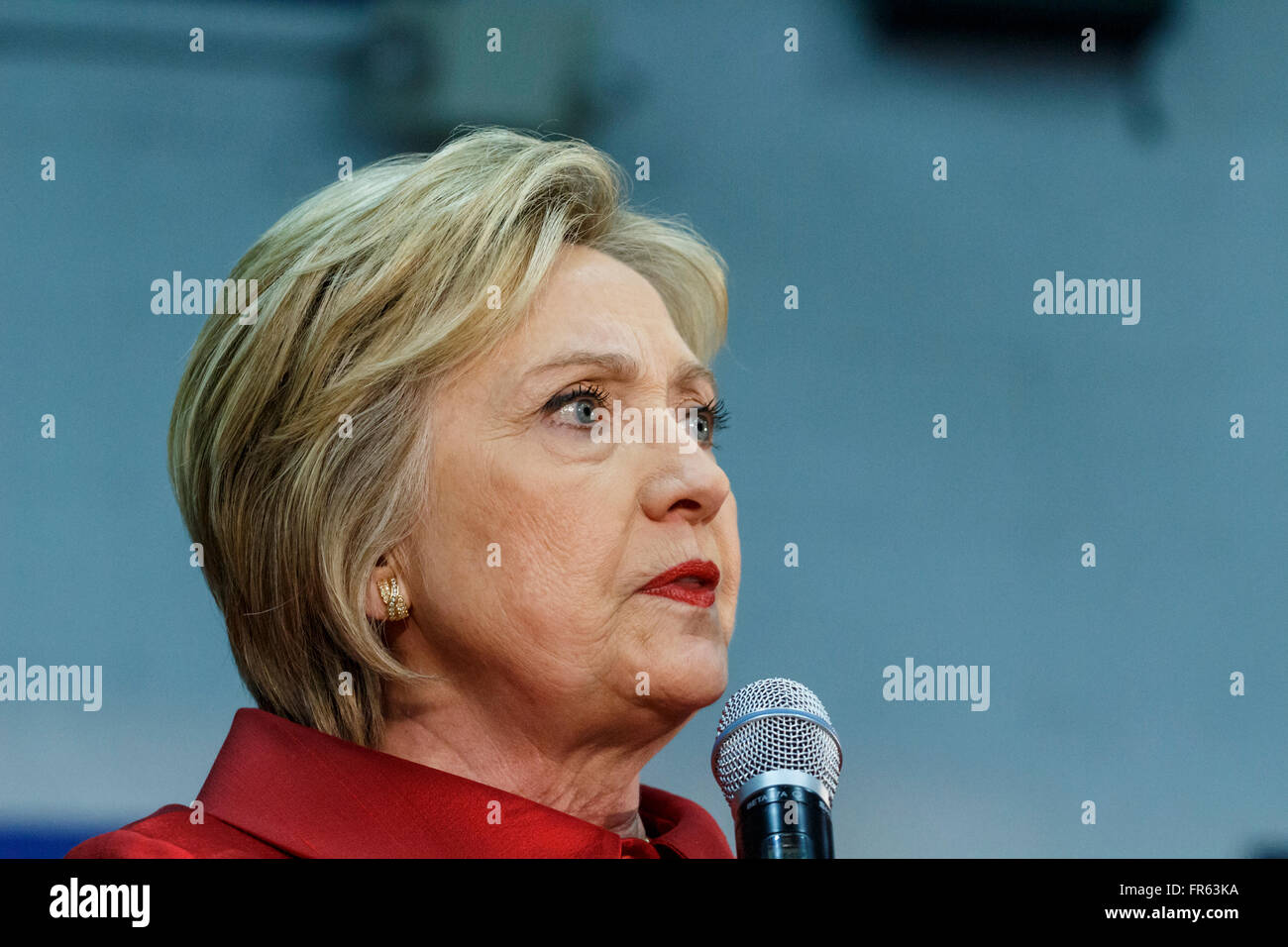 Phoenix, Arizona, USA. 21th March, 2016. Former Secretary of State ...