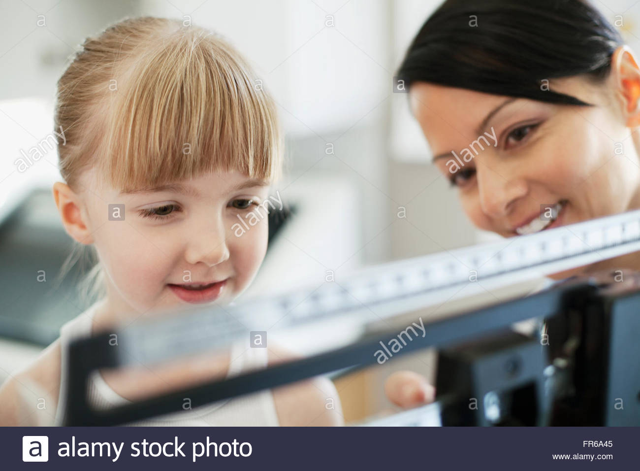 Child weight measurement hi-res stock photography and images - Alamy