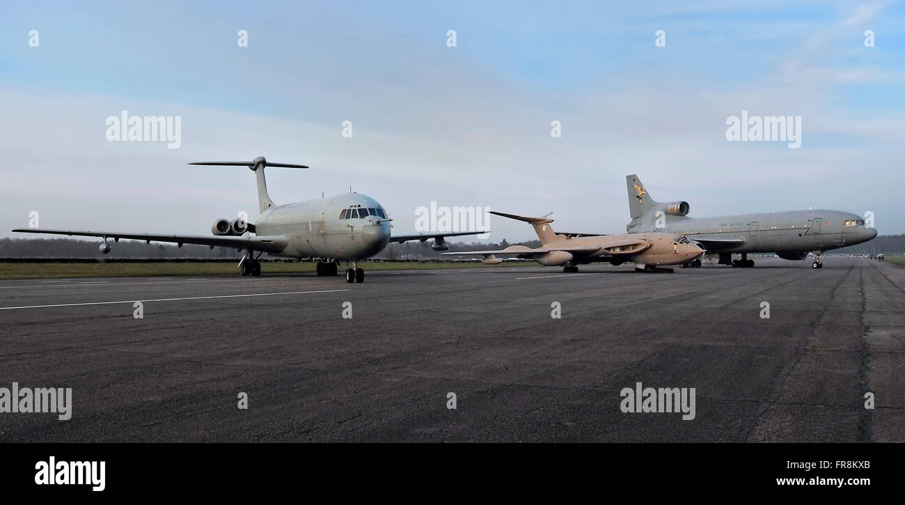 RAF Tankers VC-10 ZD241 - Victor XI715 - and TriStar together for the first time at Bruntigthorpe. Stock Photo